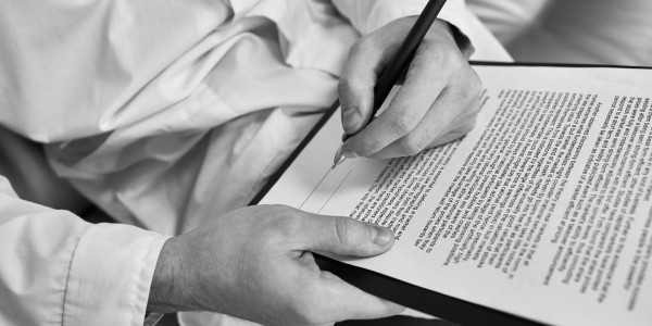 Contratos de Trabajo / Situaciones Irregulares en València · Contratos con Cláusulas Abusivas